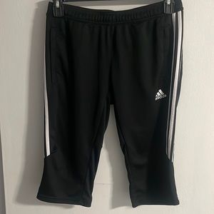 Womens Adidas 1/4 Length Leggings